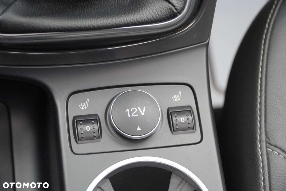 Ford Kuga 2.0 TDCi 2x4 Titanium - 20