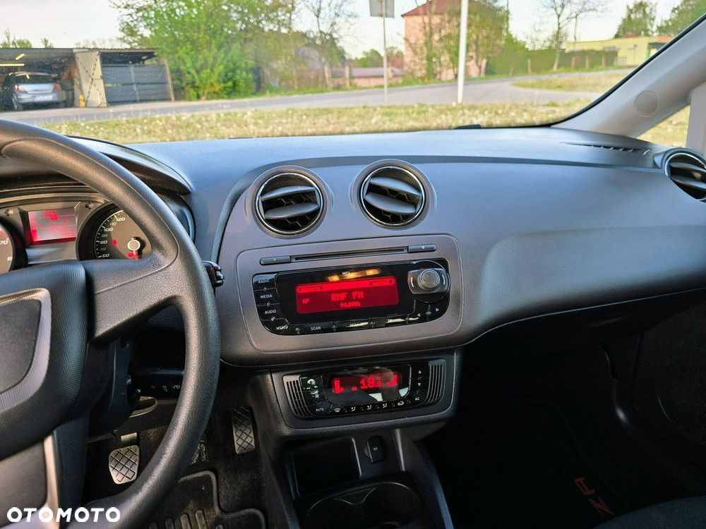 Seat Ibiza 1.4 16V Reference - 30