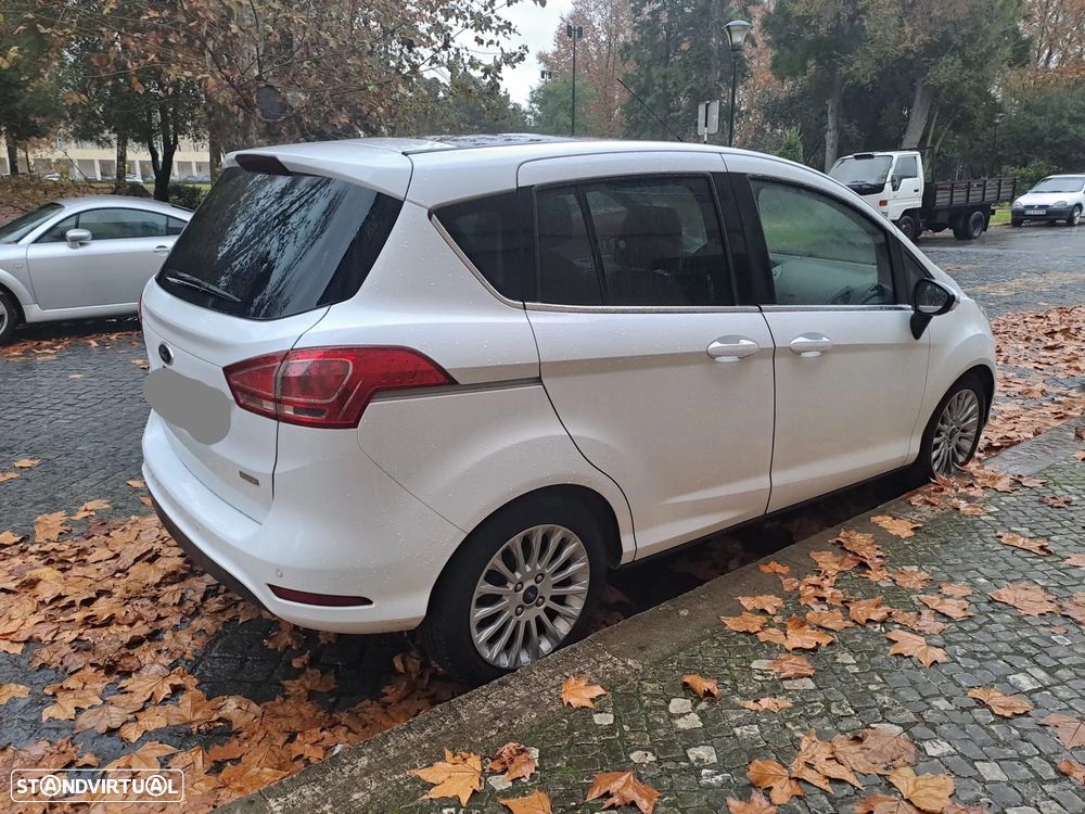 Ford B-Max 1.0 EcoBoost Titanium - 4