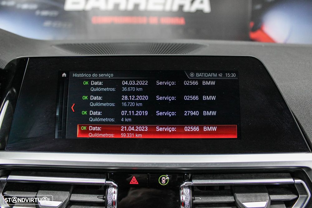 BMW 318 d Line Sport - 40