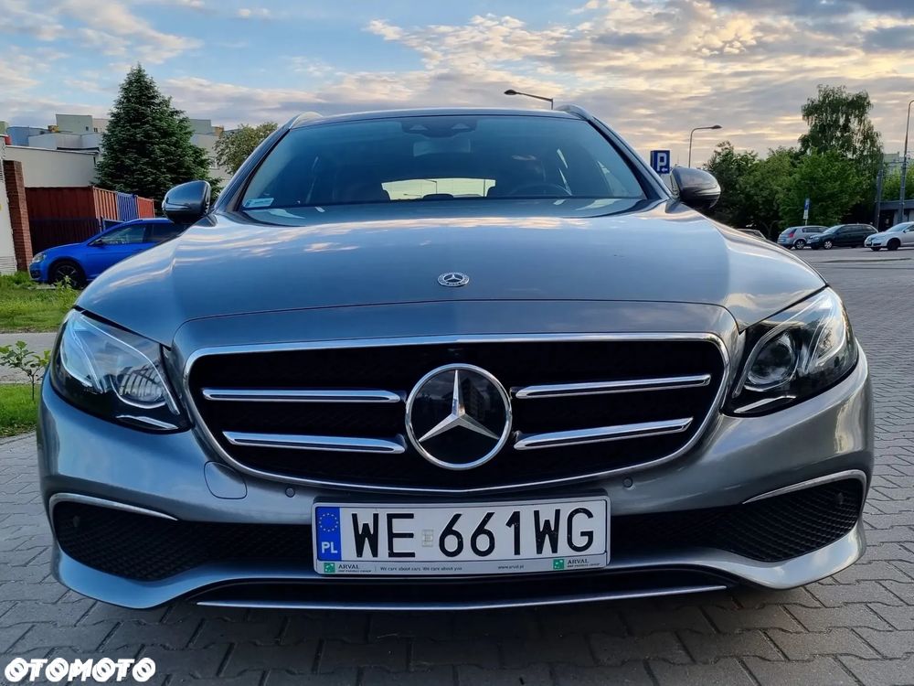 Mercedes-Benz Klasa E 220 d Business Edition 9G-TRONIC - 1