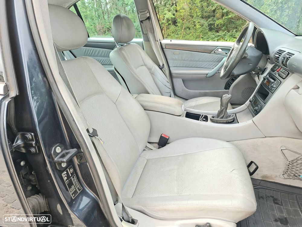 Mercedes-Benz C 220 CDi Avantgarde - 11