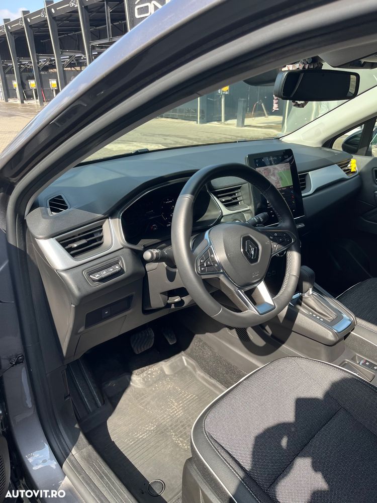 Renault Captur 140 EDC MHEV Techno - 9