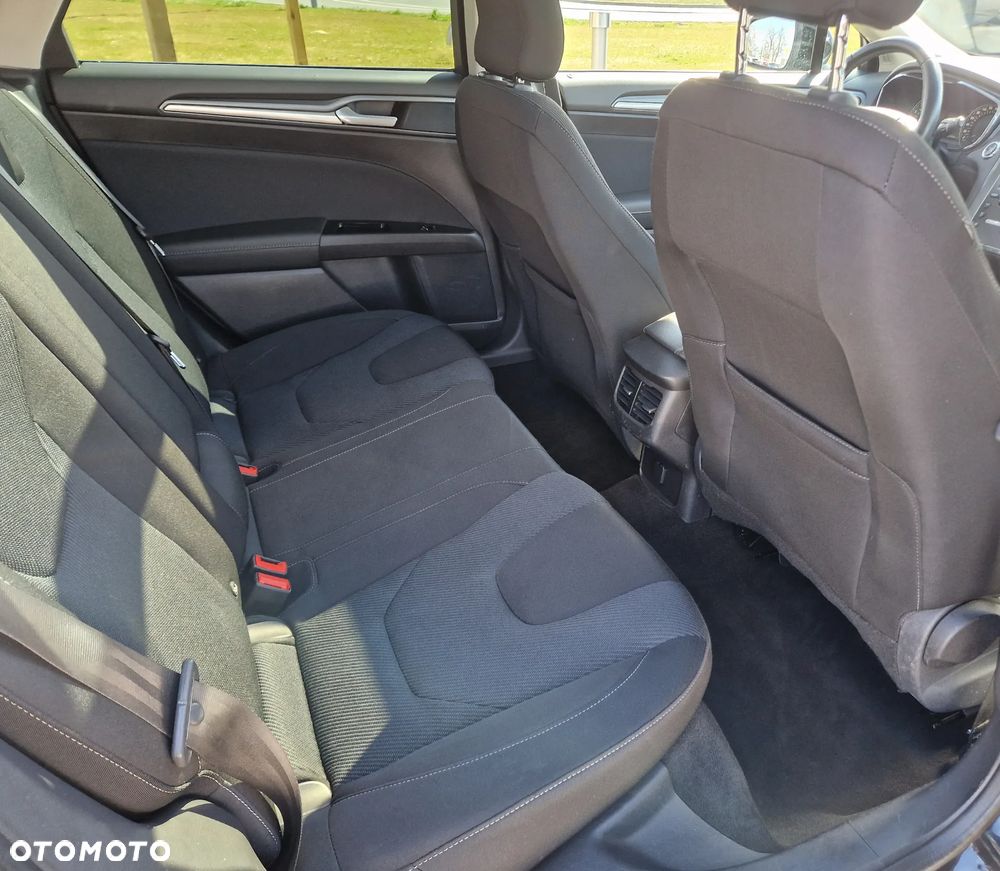 Ford Mondeo 2.0 TDCi STart-Stopp Titanium - 32