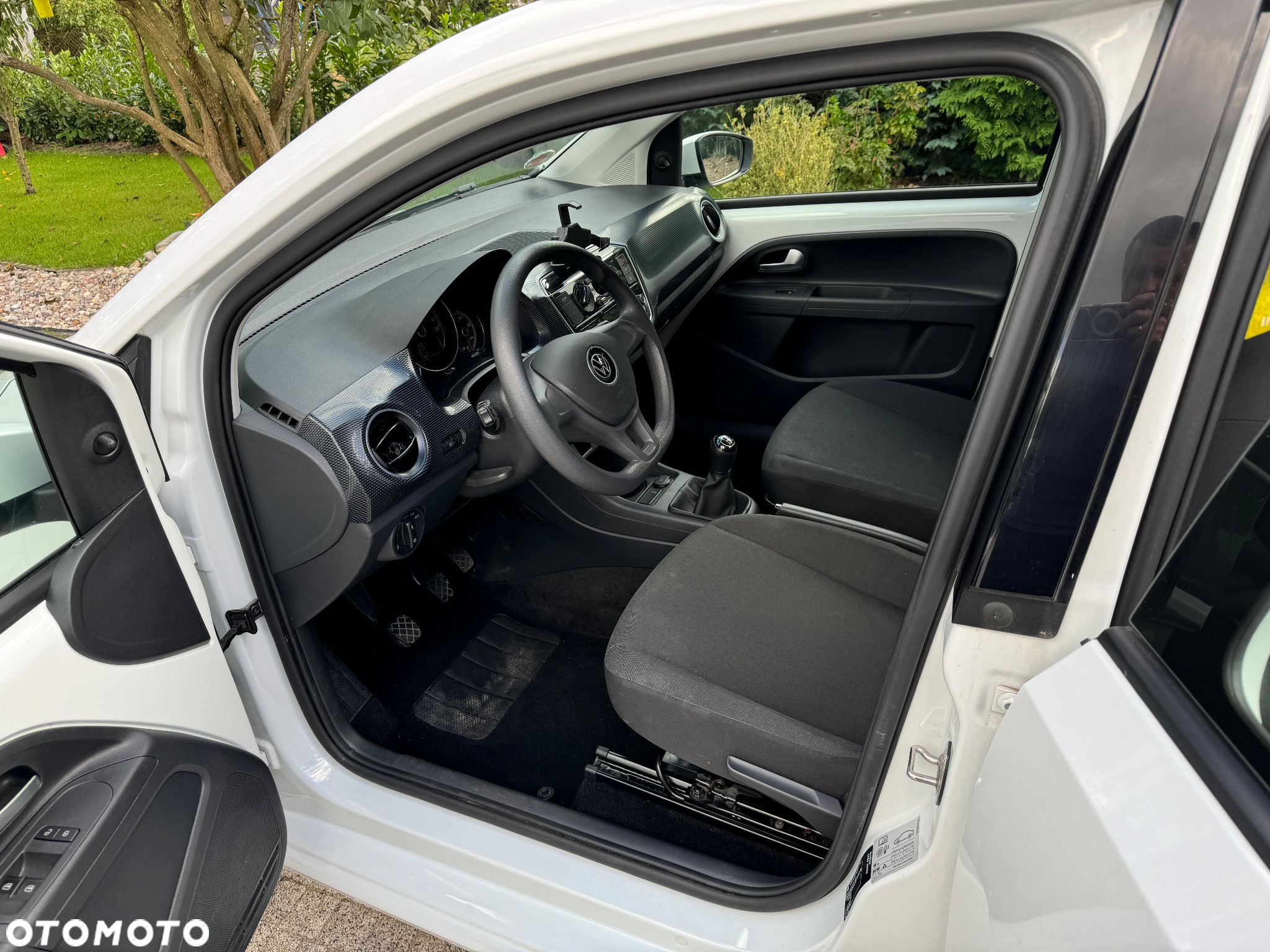 Volkswagen up! - 6
