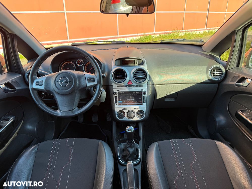 Opel Corsa 1.2 Cosmo - 6