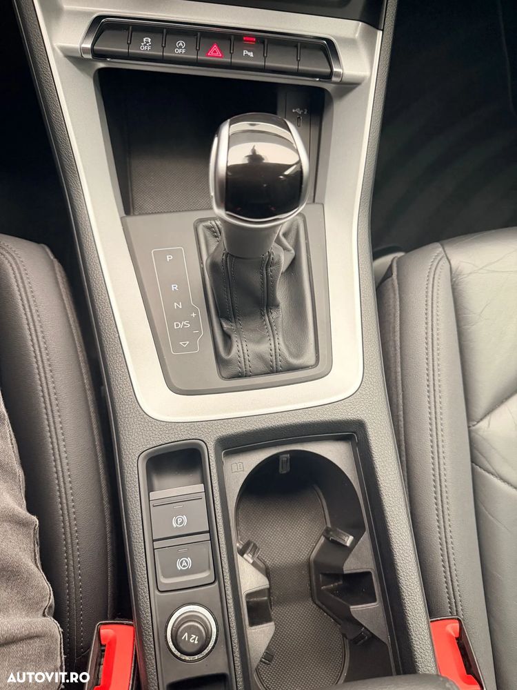 Audi Q3 35 TDI S tronic - 11