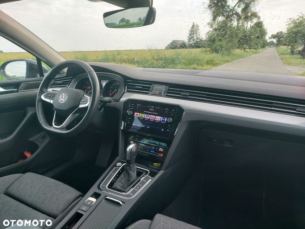 Volkswagen Passat 2.0 TDI SCR DSG Elegance - 8