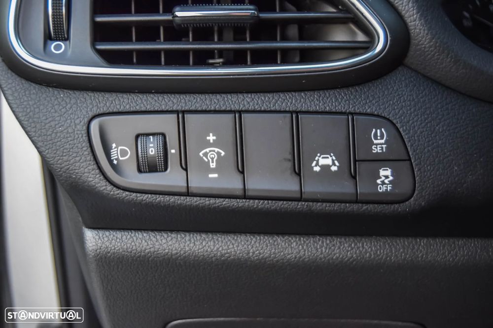 Hyundai i30 SW 1.6 CRDi Style - 14
