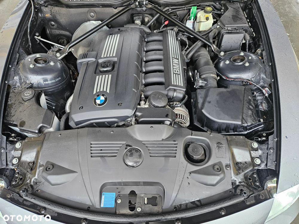 BMW Z4 Coupe 3.0si - 13