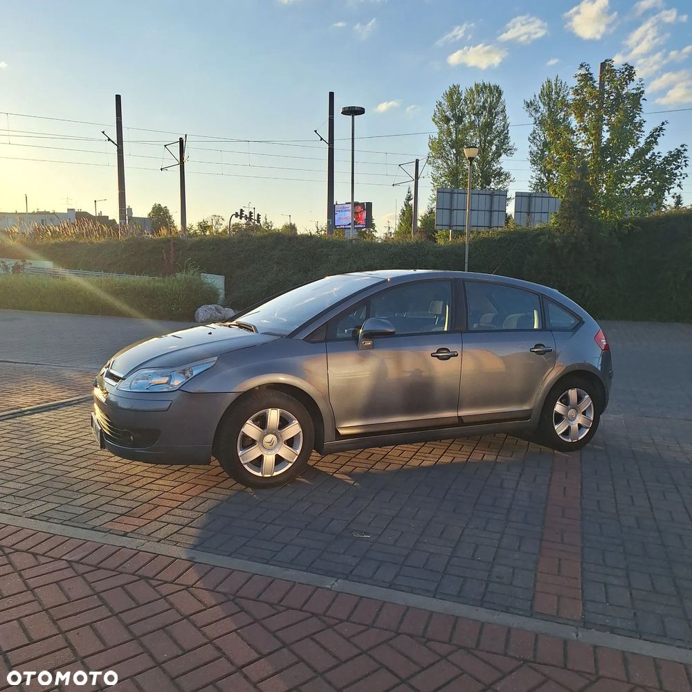 Citroën C4 1.6 16V SX - 4