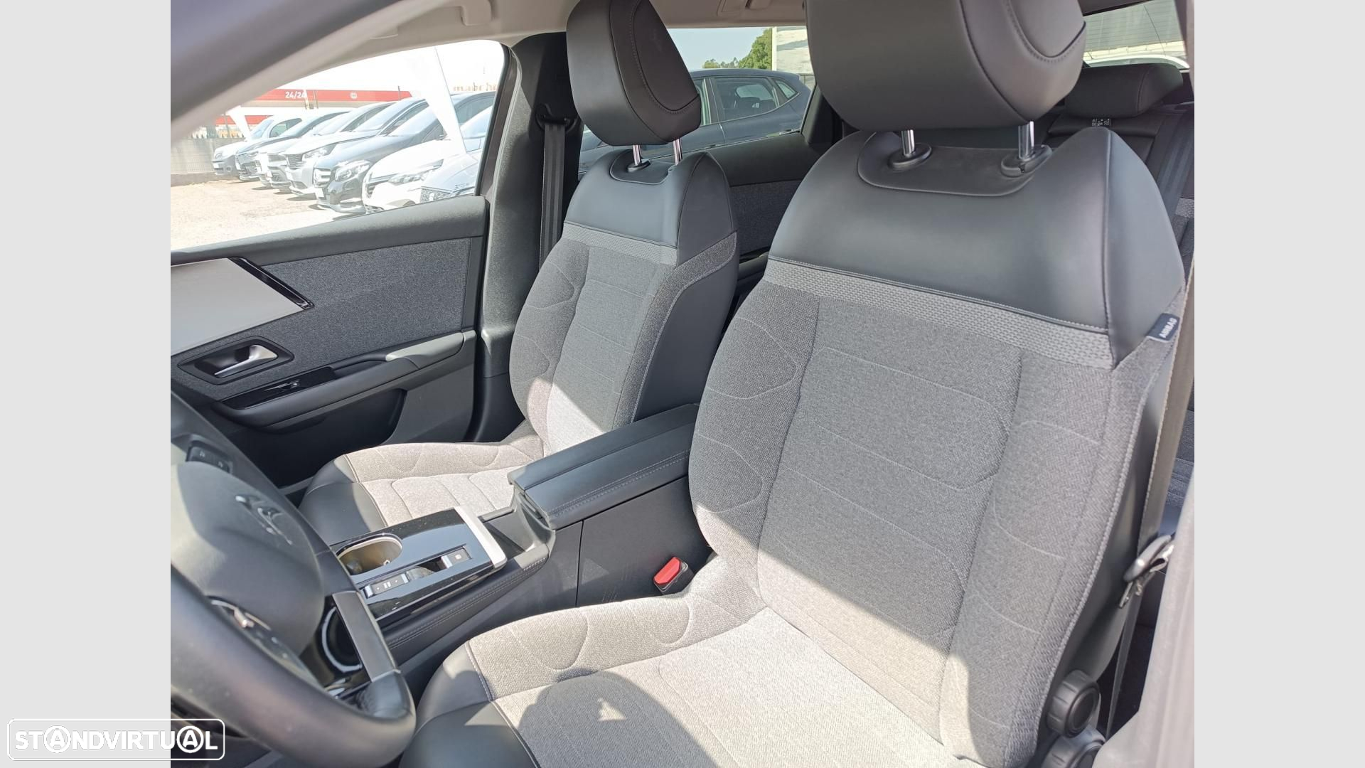 Citroën C5 X 1.2 PureTech Shine EAT8 - 7