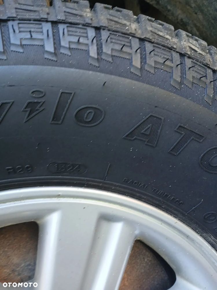 Toyota Hilux D4-D DLX 4x4 4os - 10