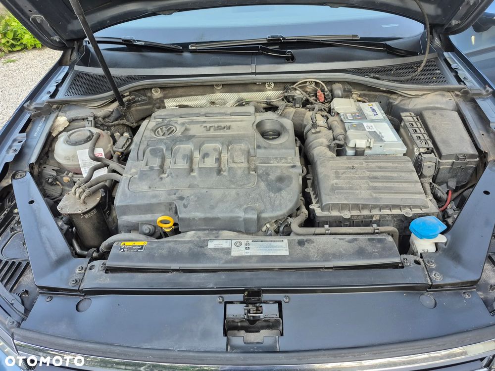 Volkswagen Passat 2.0 TDI BMT Comfortline - 19