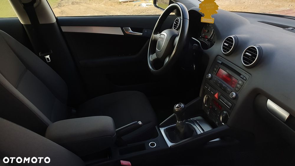 Audi A3 Sportback 1.9 TDI Ambiente - 12