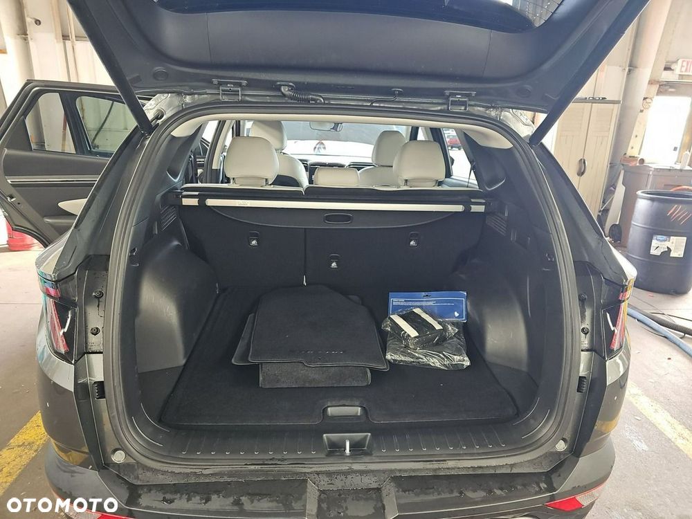 Hyundai Tucson - 11
