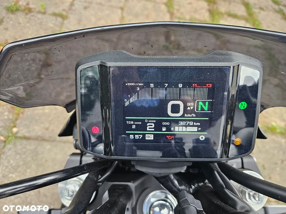 Yamaha MT - 6
