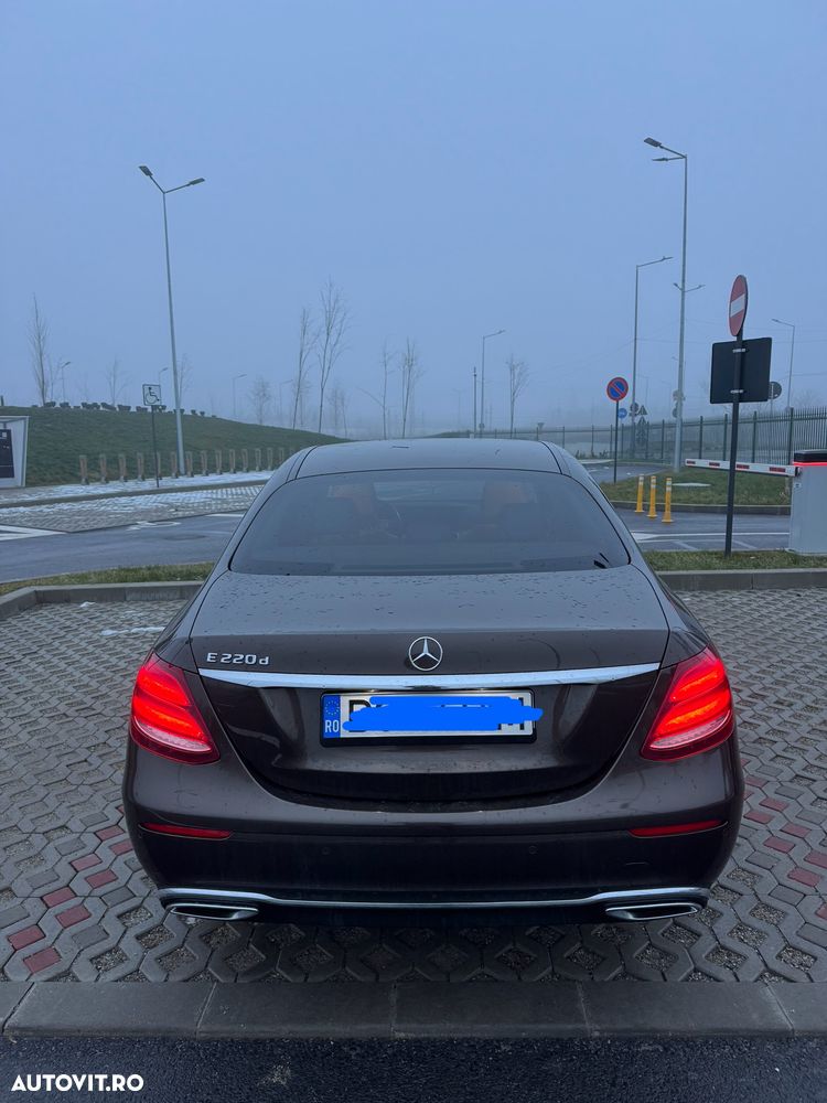 Mercedes-Benz E - 4