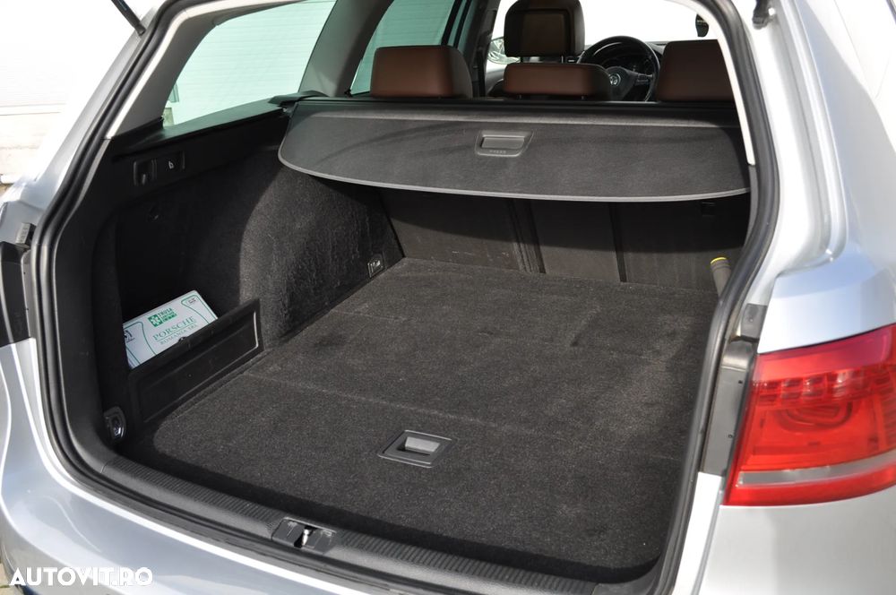 Volkswagen Passat Variant 2.0 TDI Blue TDI DSG Highline - 15