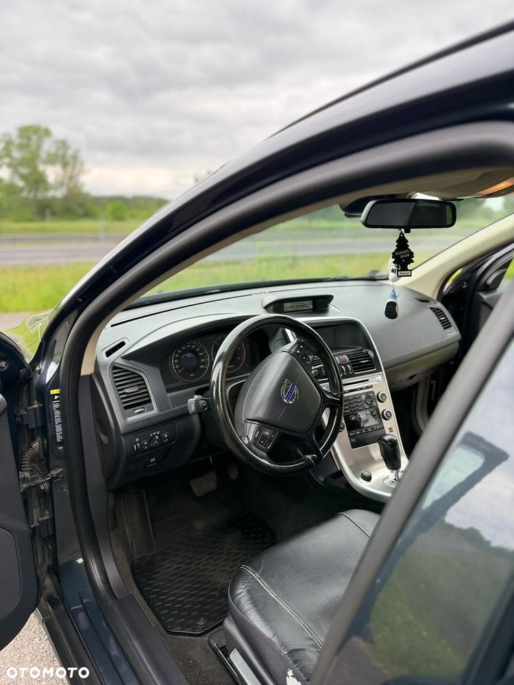 Volvo XC 60 2.4D AWD - 7
