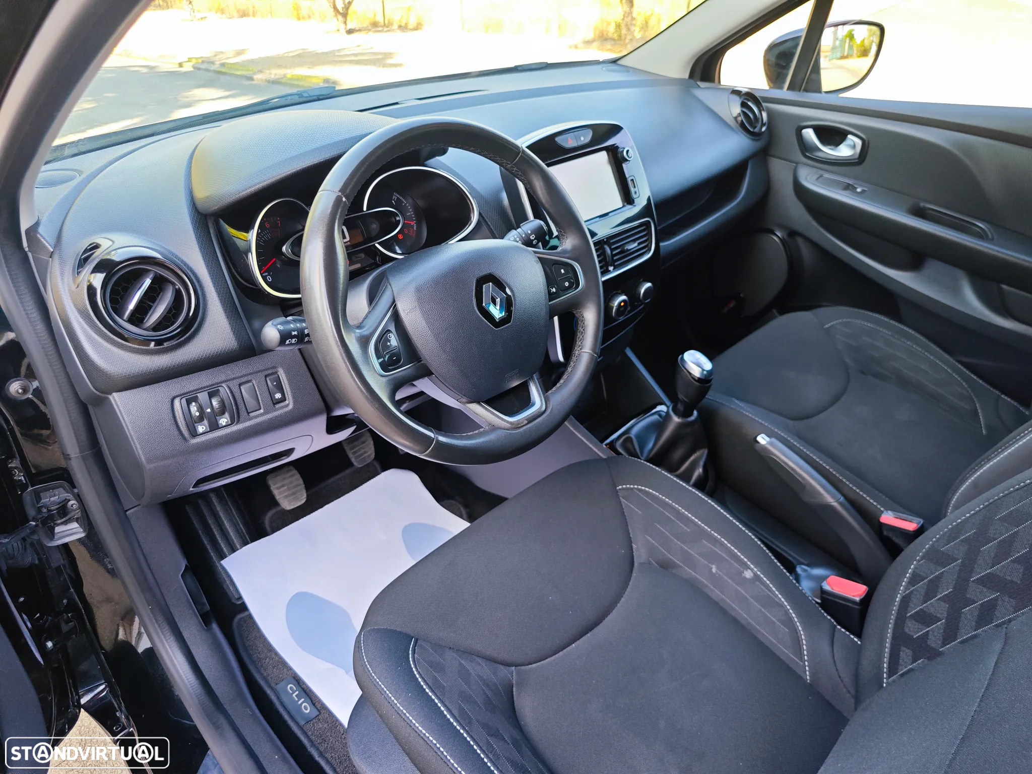 Renault Clio 0.9 TCe Limited - 6