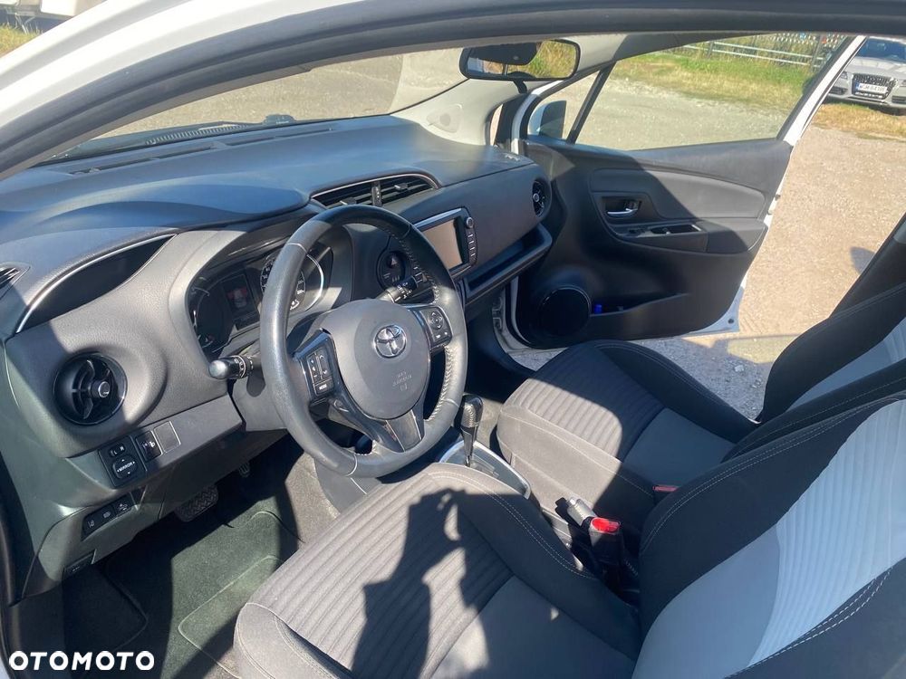 Toyota Yaris - 7