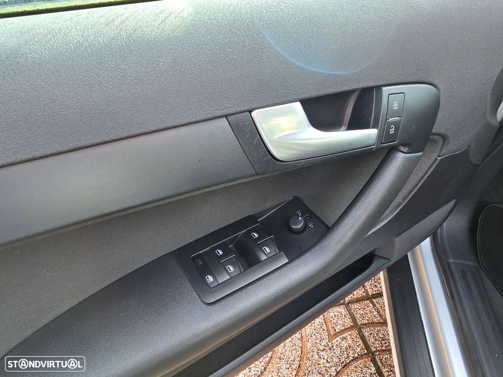 Audi A3 Sportback 1.6 TDI Attraction - 15