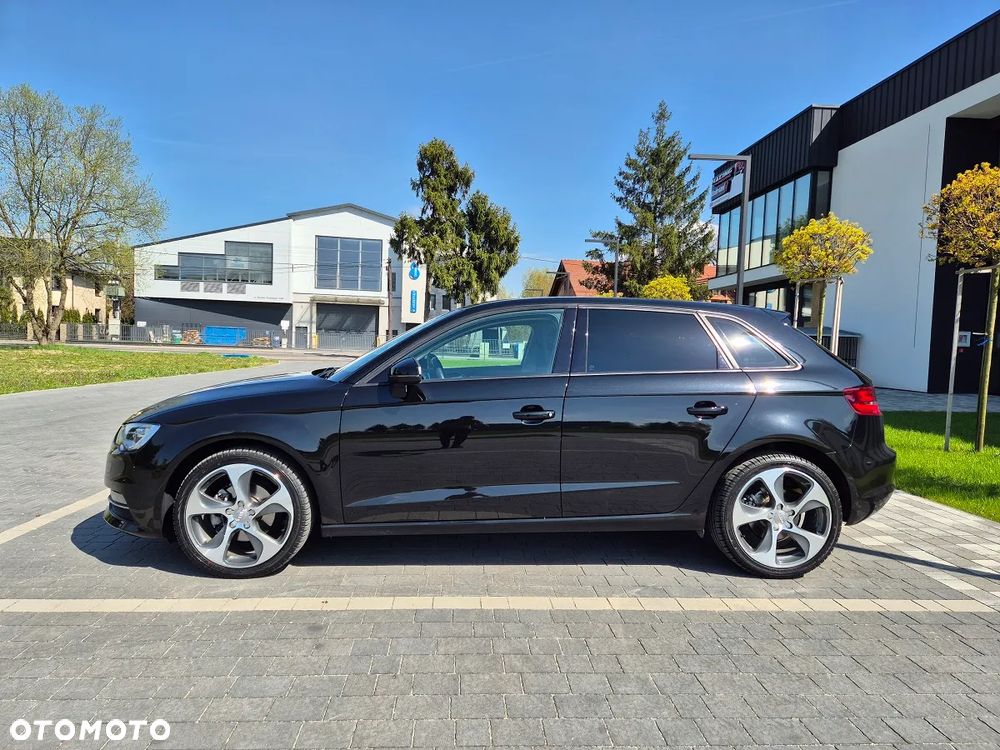Audi A3 Sportback 1.6 TDI (clean diesel) S tronic Ambiente - 5