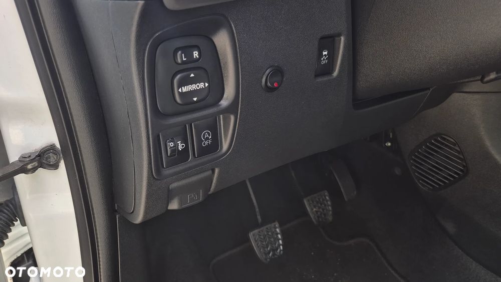 Toyota Aygo x-clusiv - 24