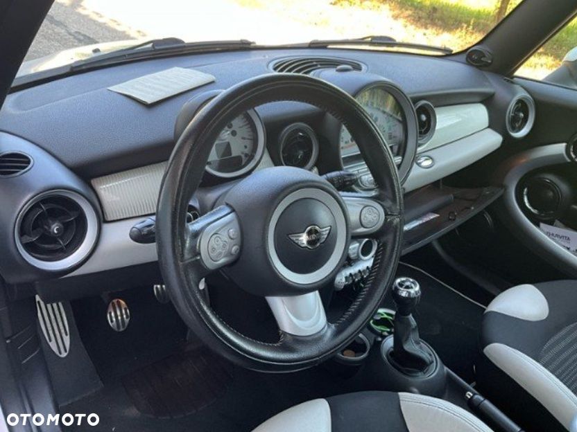 MINI Cooper S 50 Camden - 19