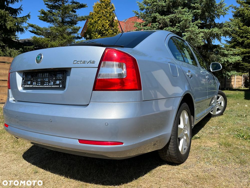 Skoda Octavia 1.6 Ambition - 20