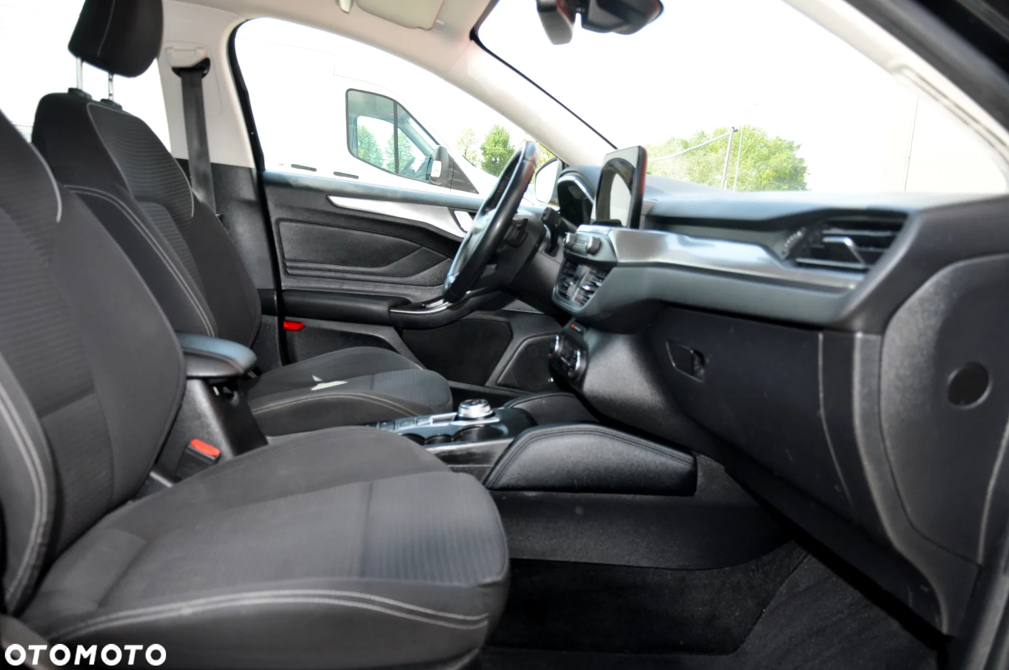 Ford Focus Turnier 1.5 EcoBlue Start-Stopp-System ACTIVE X - 36