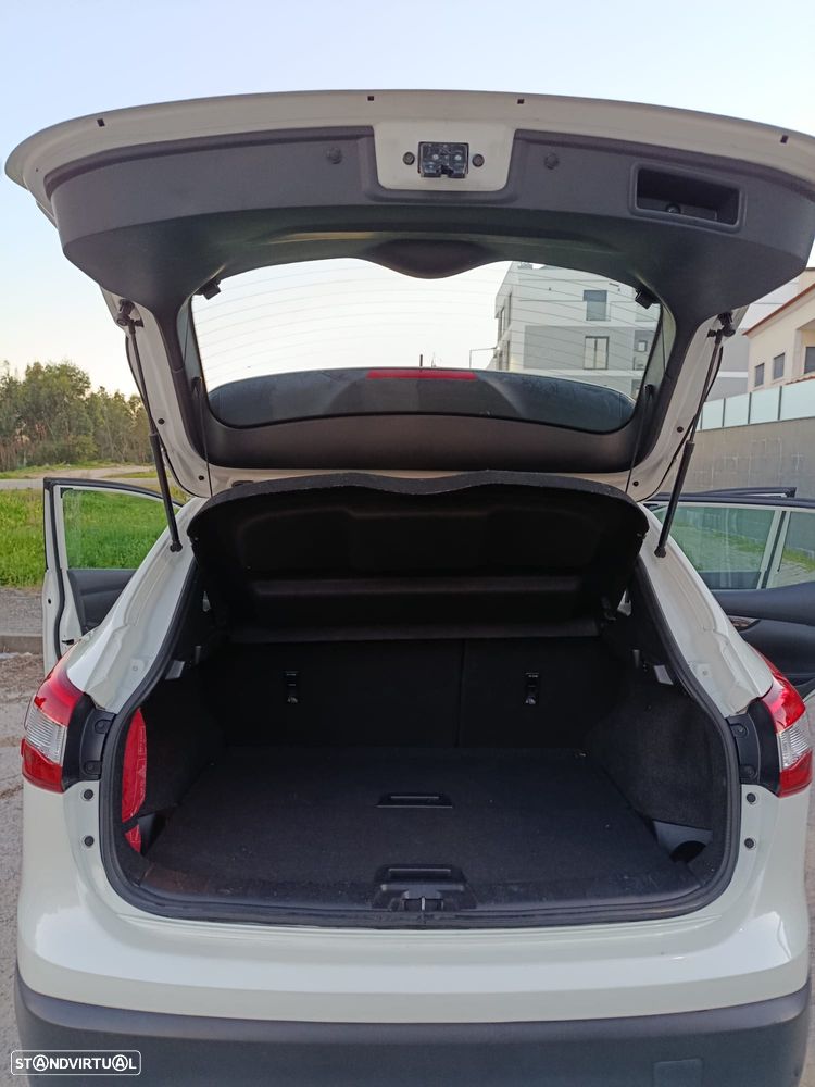Nissan Qashqai 1.5 dCi Acenta Connect - 11
