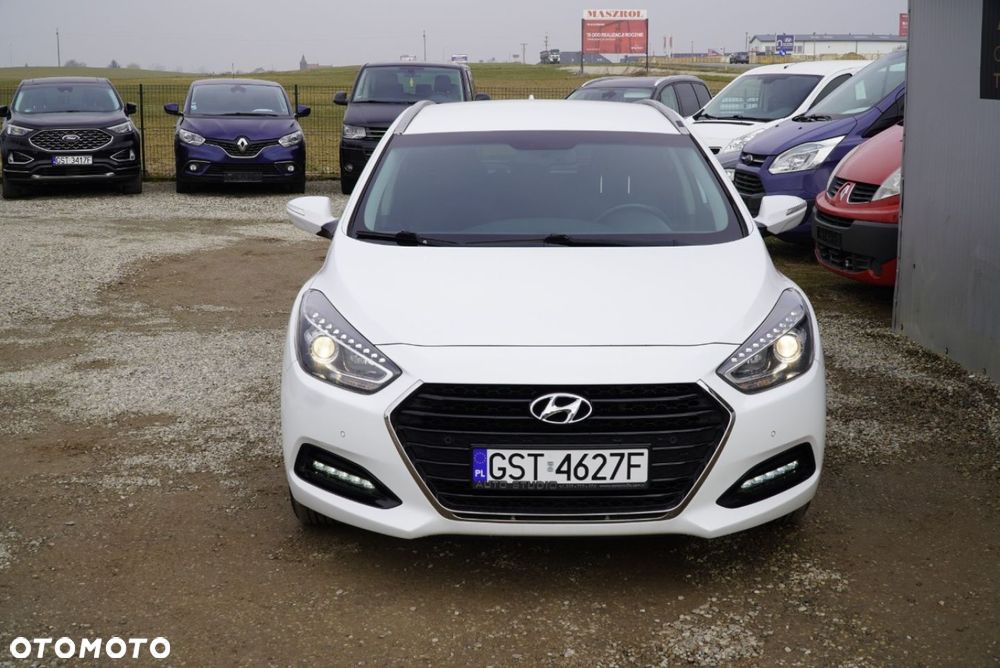 Hyundai i40 1.7 CRDi Comfort + - 32
