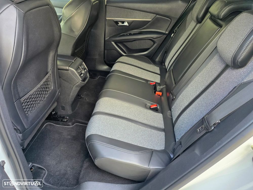 Peugeot 3008 1.6 BlueHDi Allure EAT6 J18 - 55