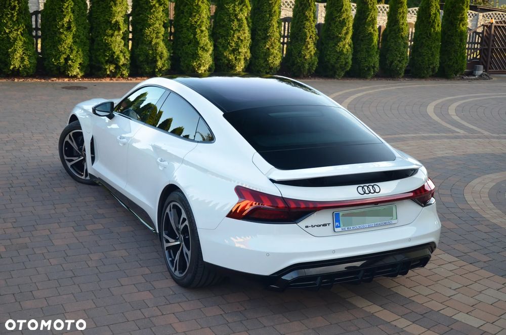 Audi e-tron GT 60 93kWh Quattro - 12