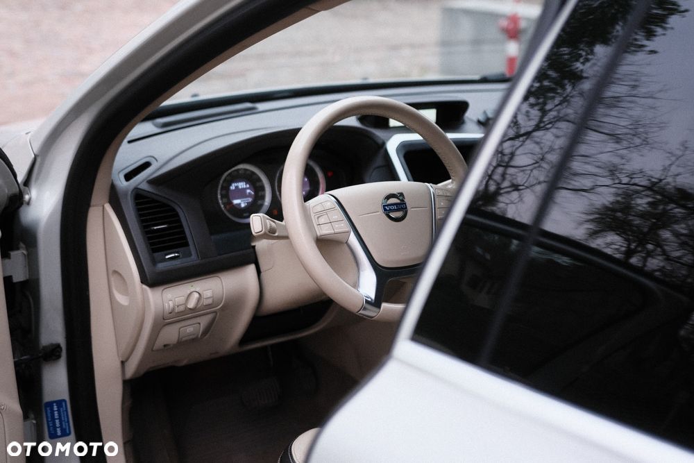 Volvo XC 60 - 6