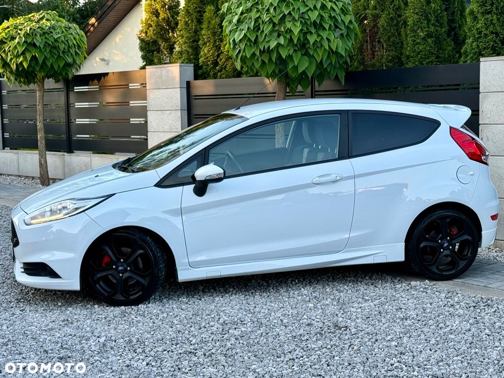 Ford Fiesta 1.6 EcoBoost ST - 3