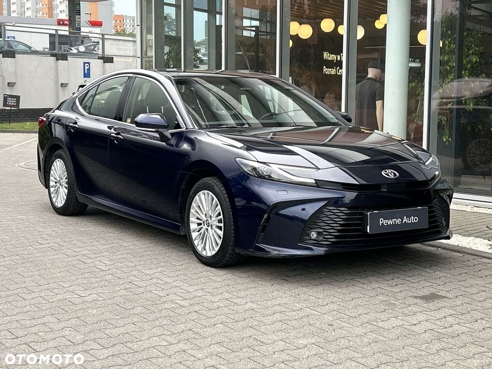 Toyota Camry - 8