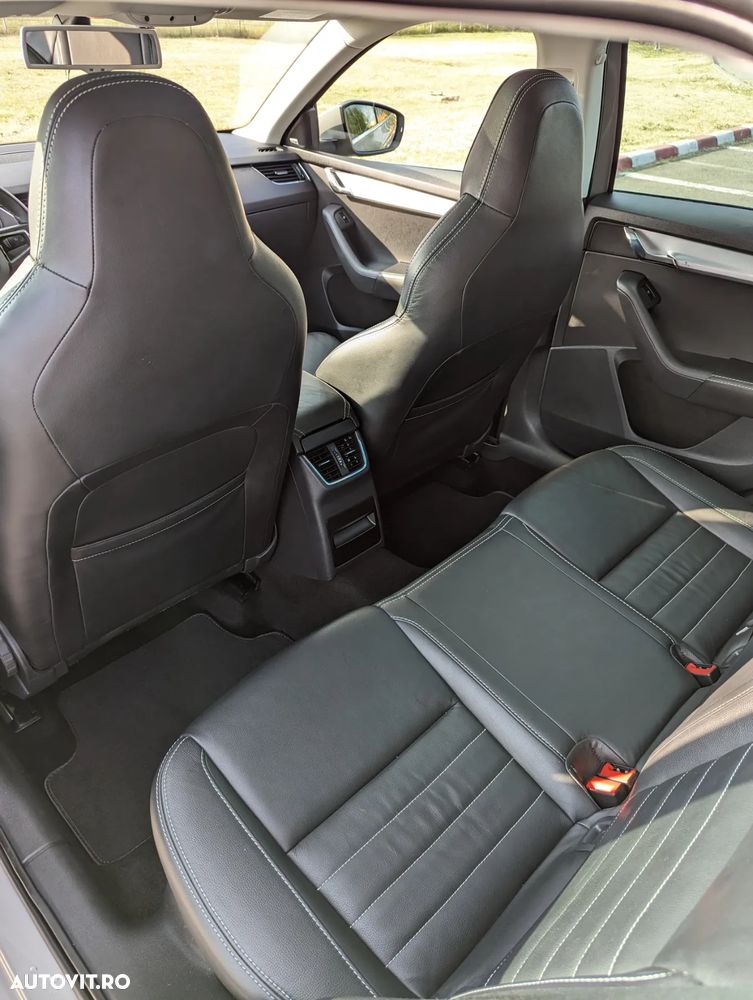 Skoda Octavia Combi 1.6 TDI Ambiente DSG - 9