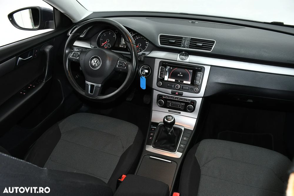 Volkswagen Passat Variant 2.0 Blue TDI SCR Comfortline - 6