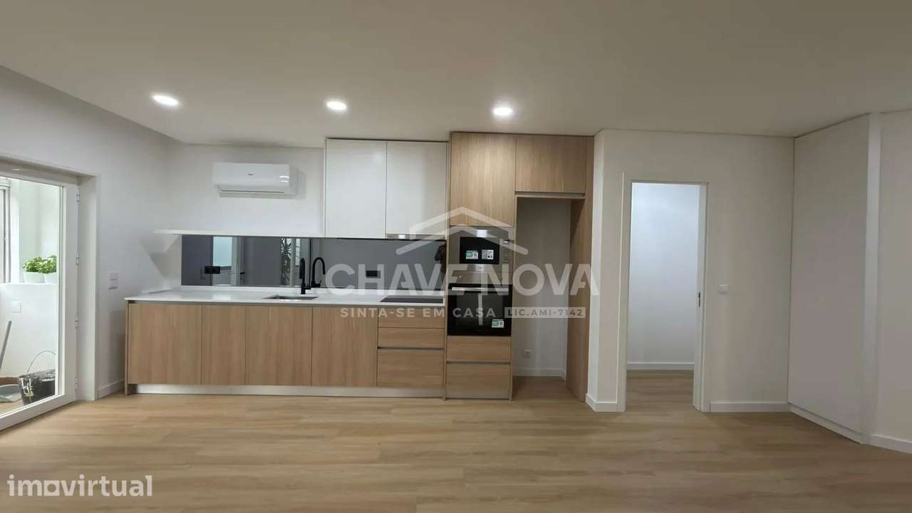 T1 Office Renovado em Santa Marinha (Devesas) - Grande imagem: 3/20