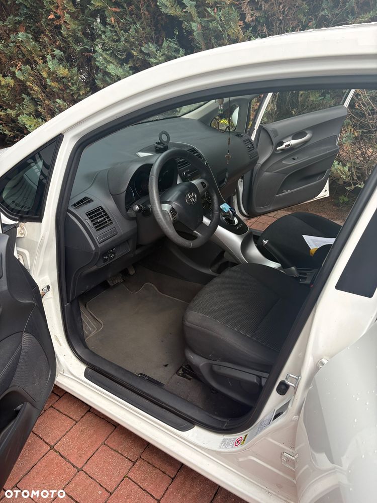 Toyota Auris - 29