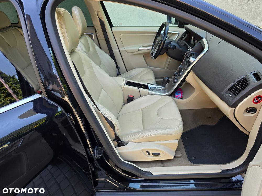 Volvo XC 60 - 10