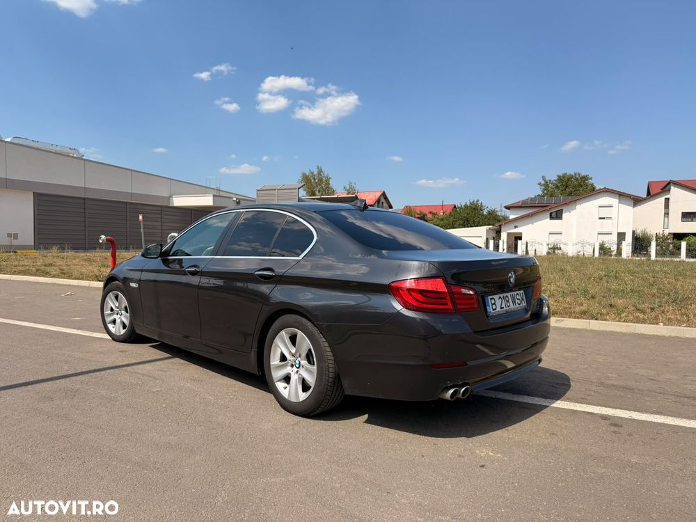 BMW Seria 5 525d xDrive AT - 5