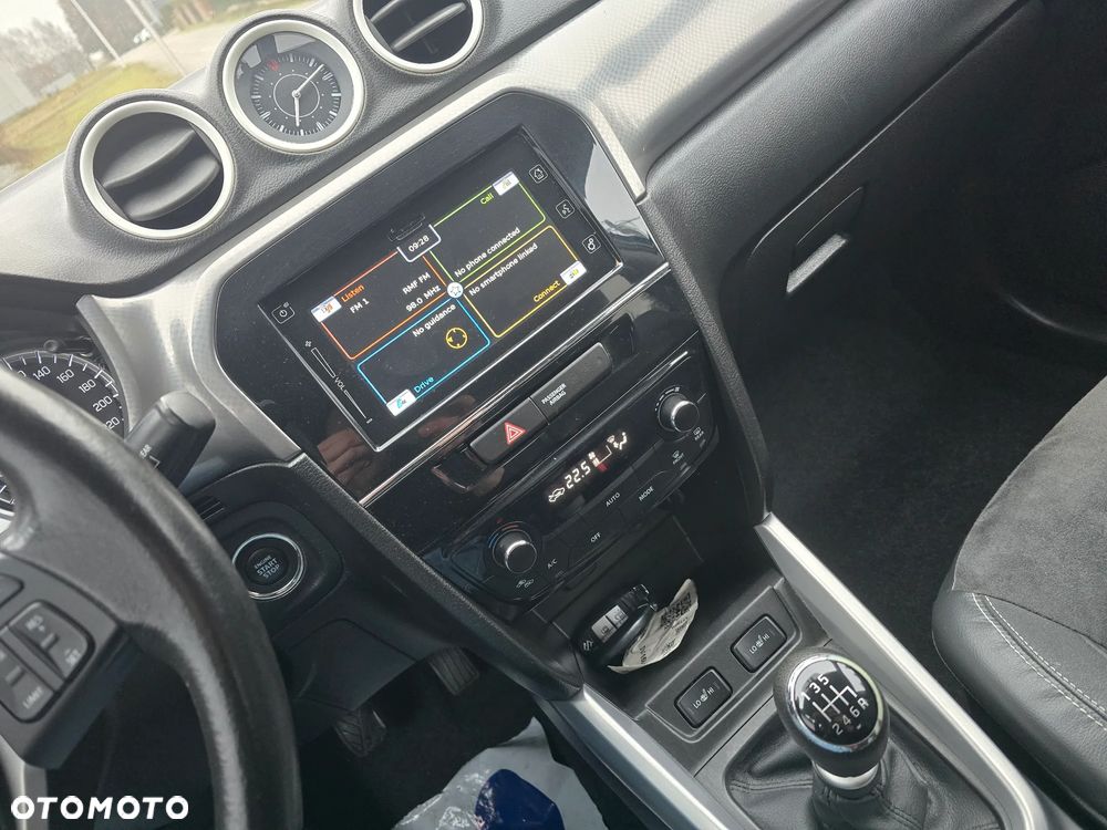 Suzuki Vitara 1.6 DDiS (4x4) Allgrip Comfort+ - 13