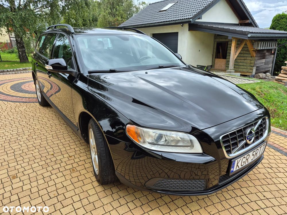 Volvo V70 2010 photo 3