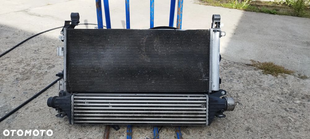 Opel Corsa E  1.3 CDTI Chłodnice wentylator Kpl. - 4
