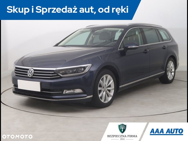 Volkswagen Passat - 2