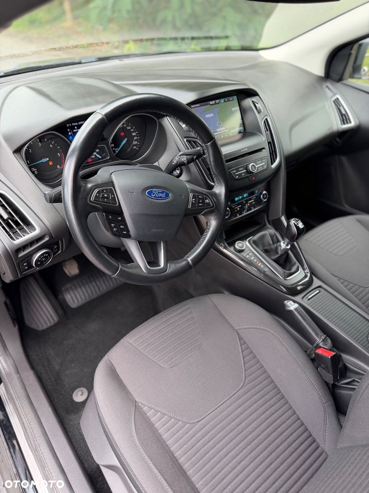Ford Focus 1.5 TDCi DPF Start-Stopp-System Titanium - 10